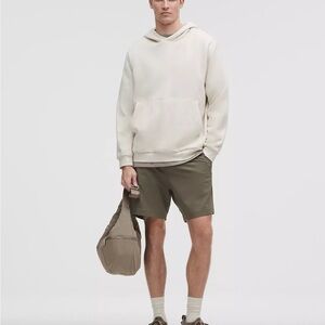 Lululemon Commission Shorts – Olive Green